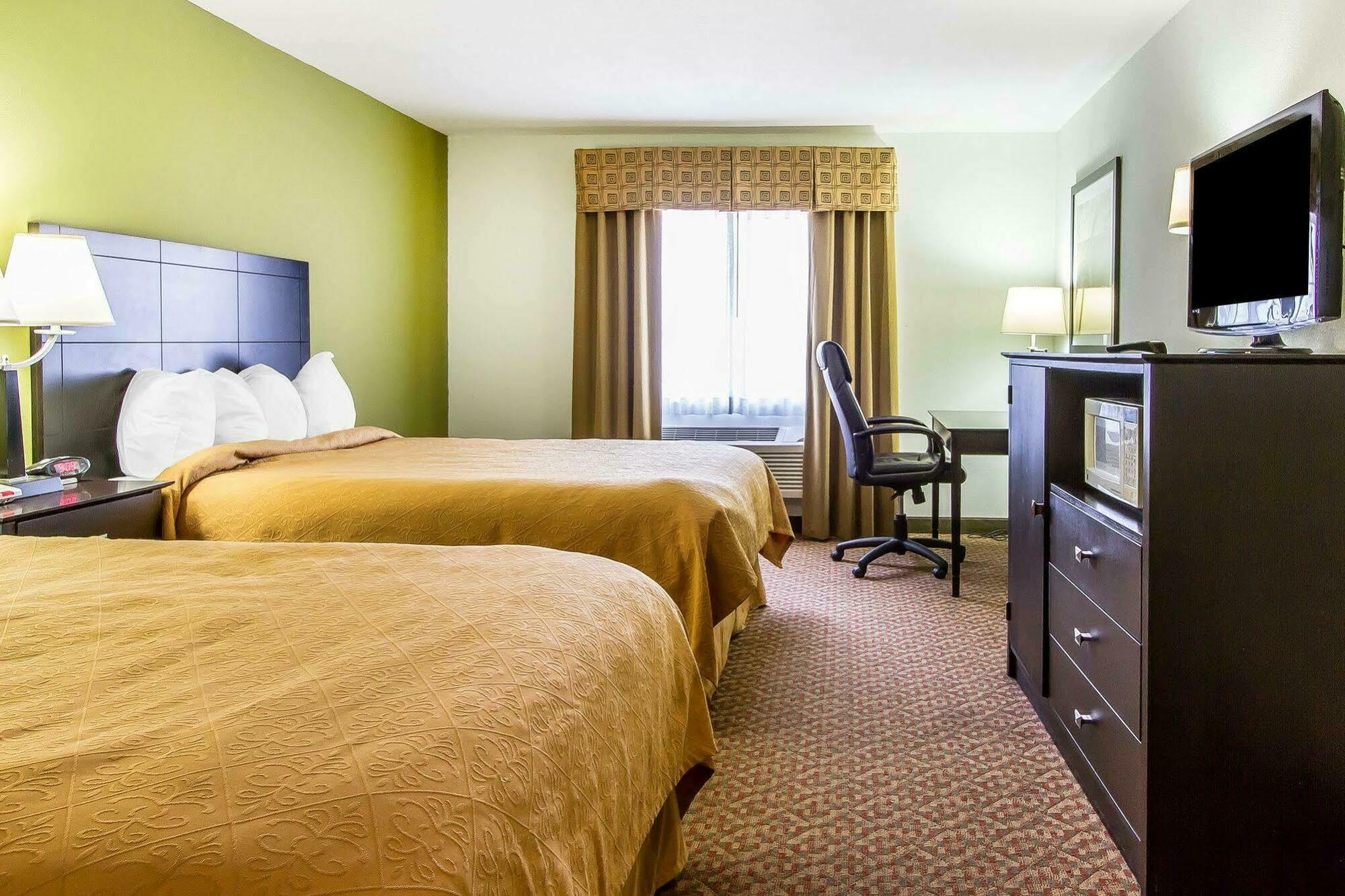 Quality Inn Pontiac Il Exterior foto
